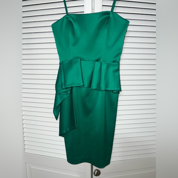 WORN ONCE - MAX AND CLEO Womens Emerald Strapless Satin Peplum Cocktail Dress - Picture 6 of 10